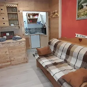 https://la-cazetta.hotels-rhonealpes.com